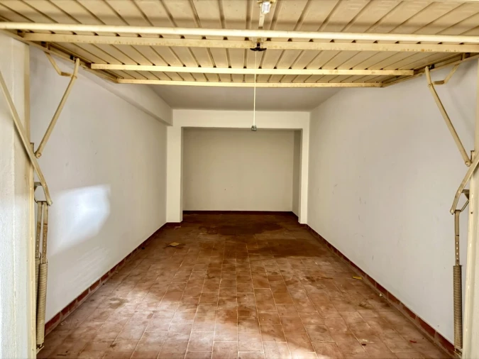 Garagem para Venda em Porches Foto 10