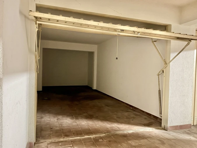 Garagem para Venda em Porches Foto 12