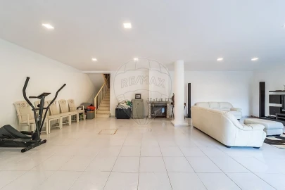 Moradia T5 para Venda em Carvalhal
