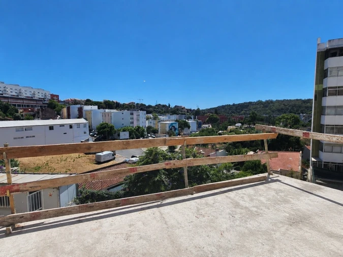 Apartamento T1 para Venda em Campolide Foto 2