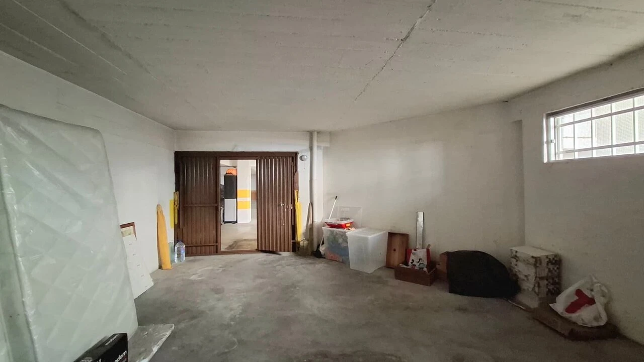 Garagem para Arrendamento em Ericeira Foto 6