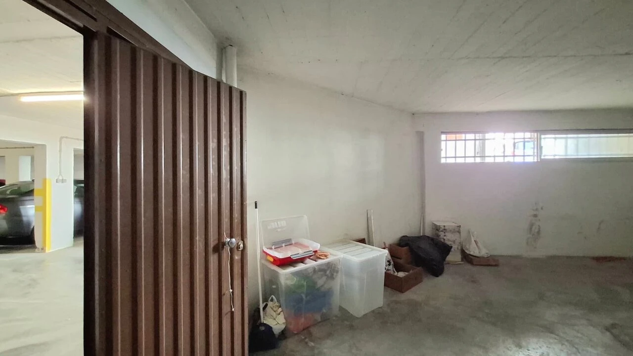 Garagem para Arrendamento em Ericeira Foto 7