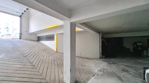 Garagem para Arrendamento em Ericeira