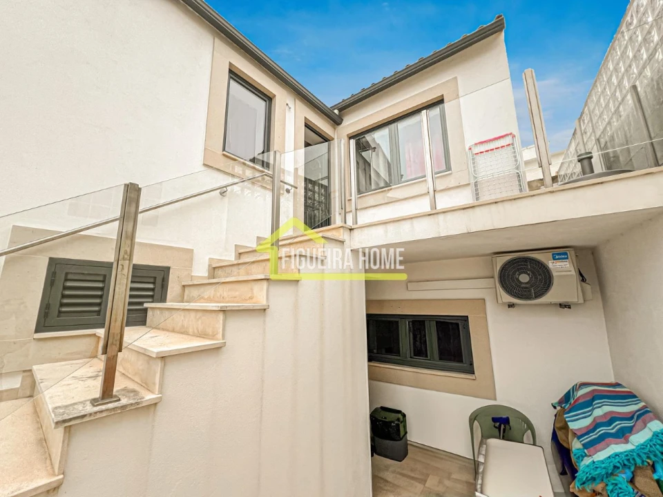 Apartamento T2 para Venda em Buarcos Foto 49