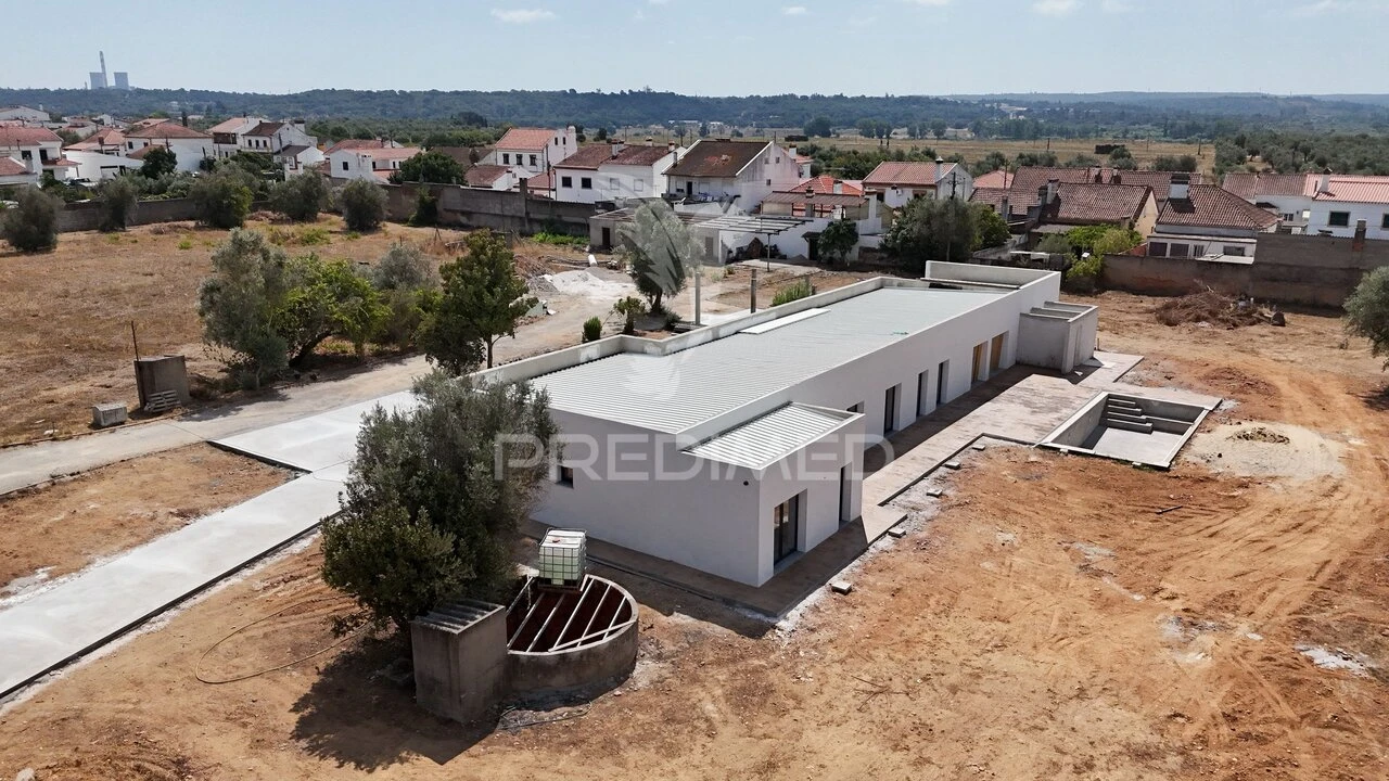 Moradia T4 para Venda em Abrantes (São Vicente e São João) e Alferrarede Foto 4