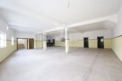 Loja para Venda em Abrantes (São Vicente e São João) e Alferrarede