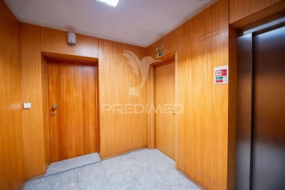 Apartamento T3 para Venda em Vila Verde e Barbudo