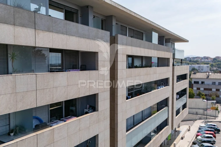 Apartamento T3 para Venda em Vila Verde e Barbudo Foto 3
