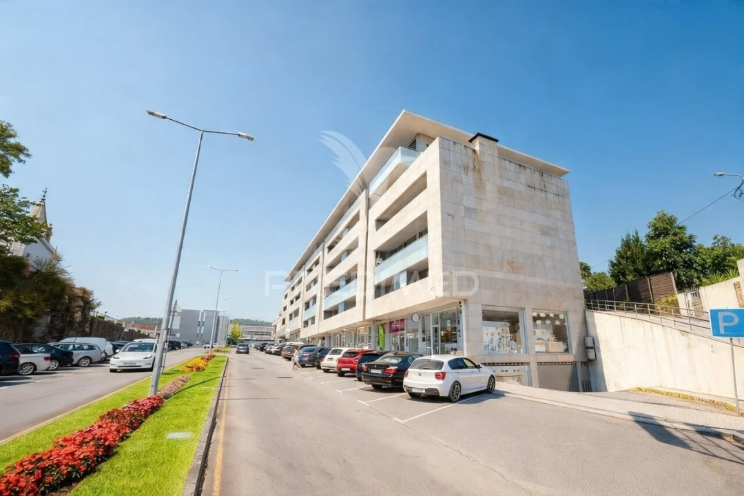 Apartamento T3 para Venda em Vila Verde e Barbudo Foto 31