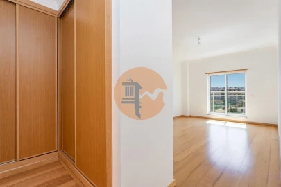 Apartamento T3 para Venda em Loule (São Clemente)