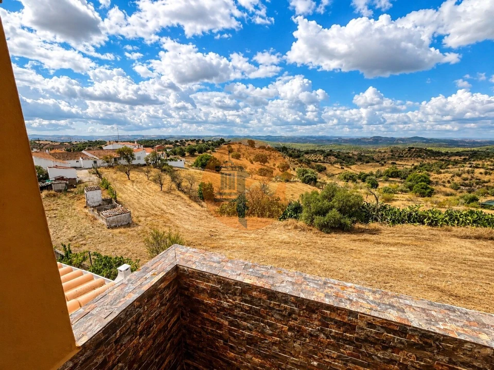 Moradia T3 para Venda em Martim Longo Foto 48