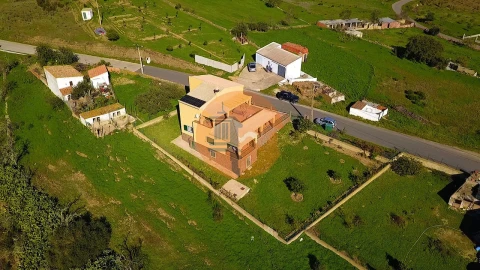 Moradia T3 para Venda em Martim Longo