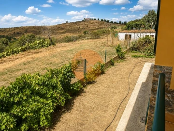 Moradia T3 para Venda em Martim Longo