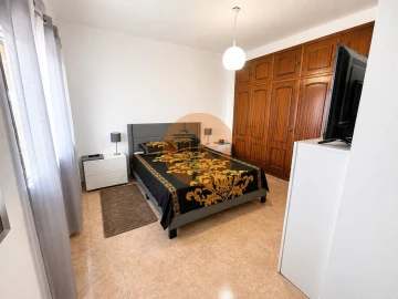 Moradia T3 para Venda em Martim Longo