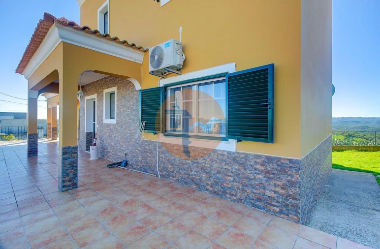 Moradia T3 para Venda em Martim Longo Foto 5