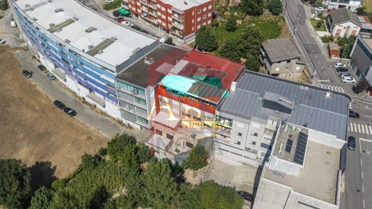 Apartamento T3 para Venda em Vila Verde e Barbudo Foto 27