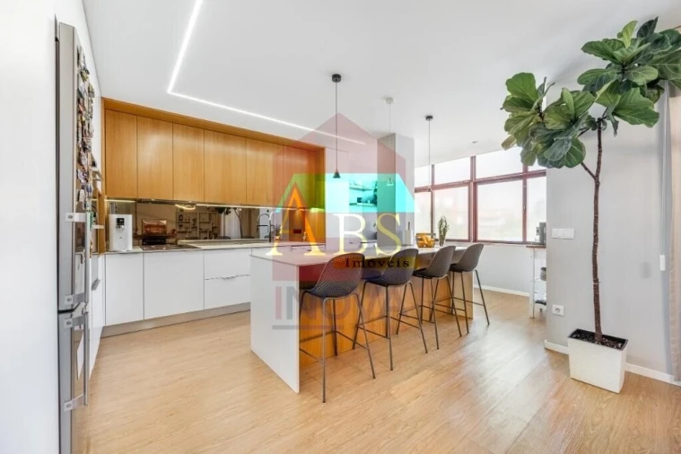 Apartamento T3 para Venda em Vila Verde e Barbudo Foto 5