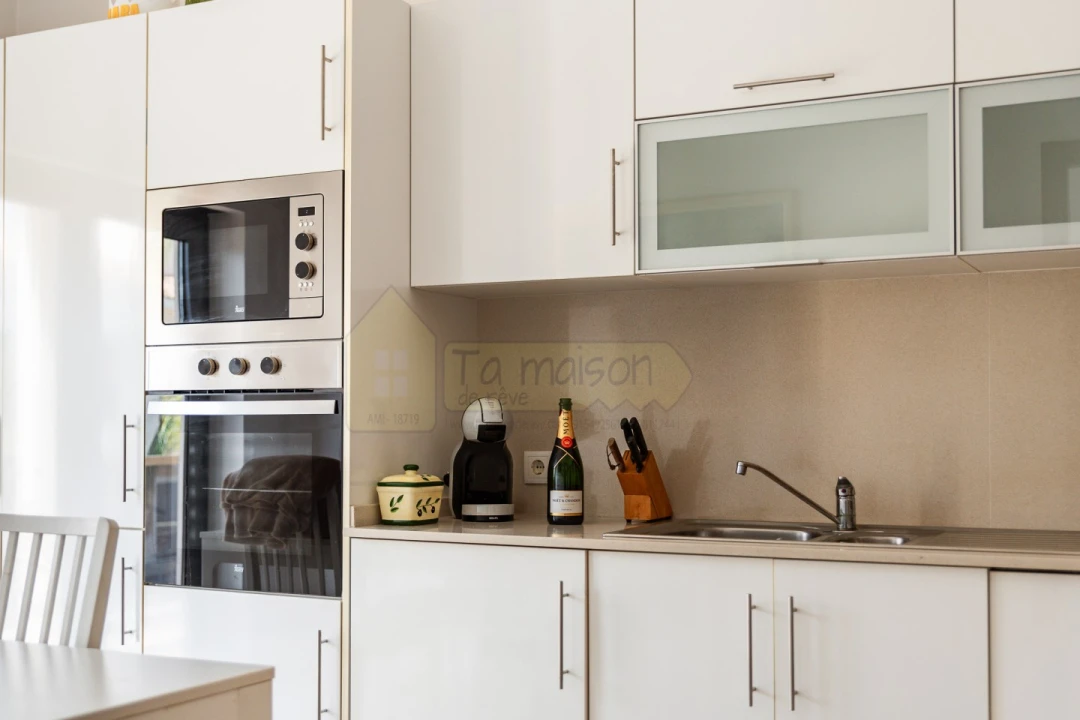 Apartamento T3 para Venda em Santa Barbara de Nexe Foto 11