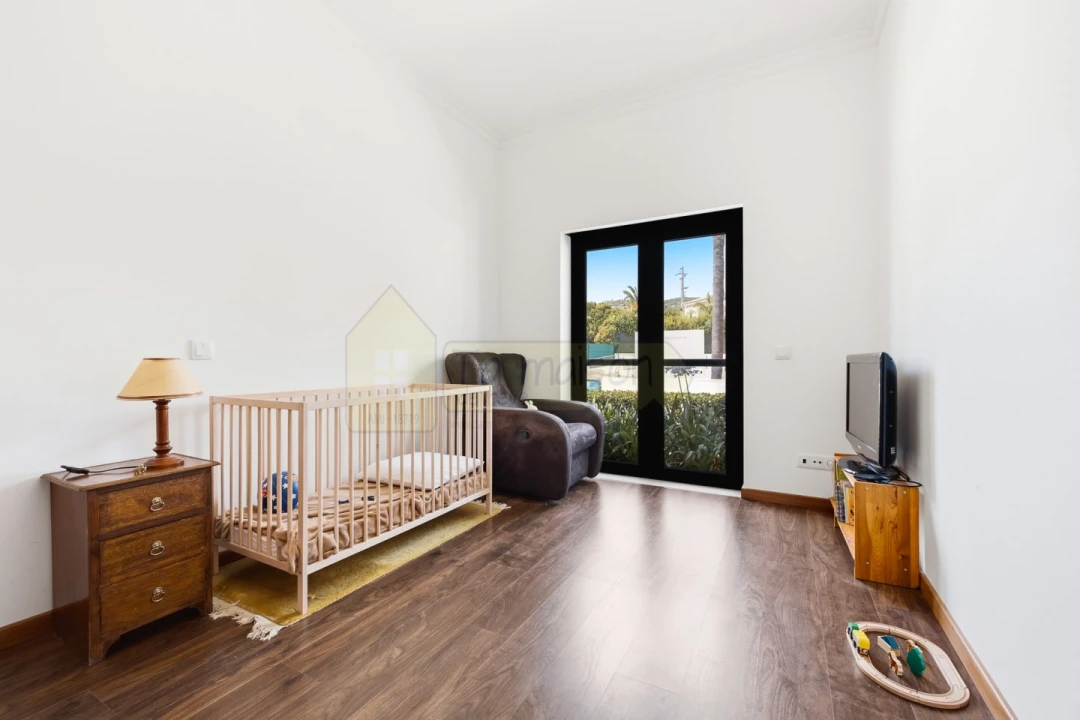 Apartamento T3 para Venda em Santa Barbara de Nexe Foto 26