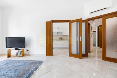 Apartamento T3 para Venda em Santa Barbara de Nexe