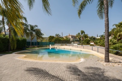Apartamento T3 para Venda em Santa Barbara de Nexe