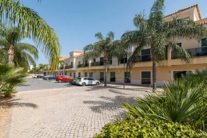 Apartamento T3 para Venda em Santa Barbara de Nexe