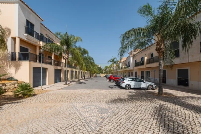 Apartamento T3 para Venda em Santa Barbara de Nexe