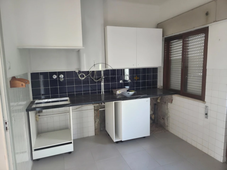 Apartamento T3 para Venda em Repeses e São Salvador Foto 1