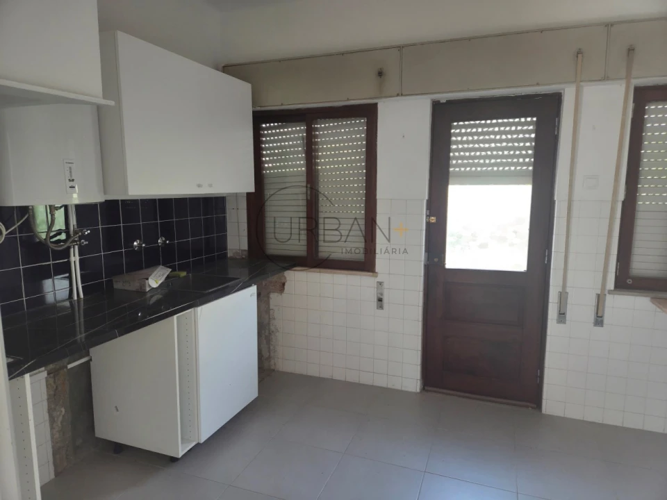 Apartamento T3 para Venda em Repeses e São Salvador Foto 2