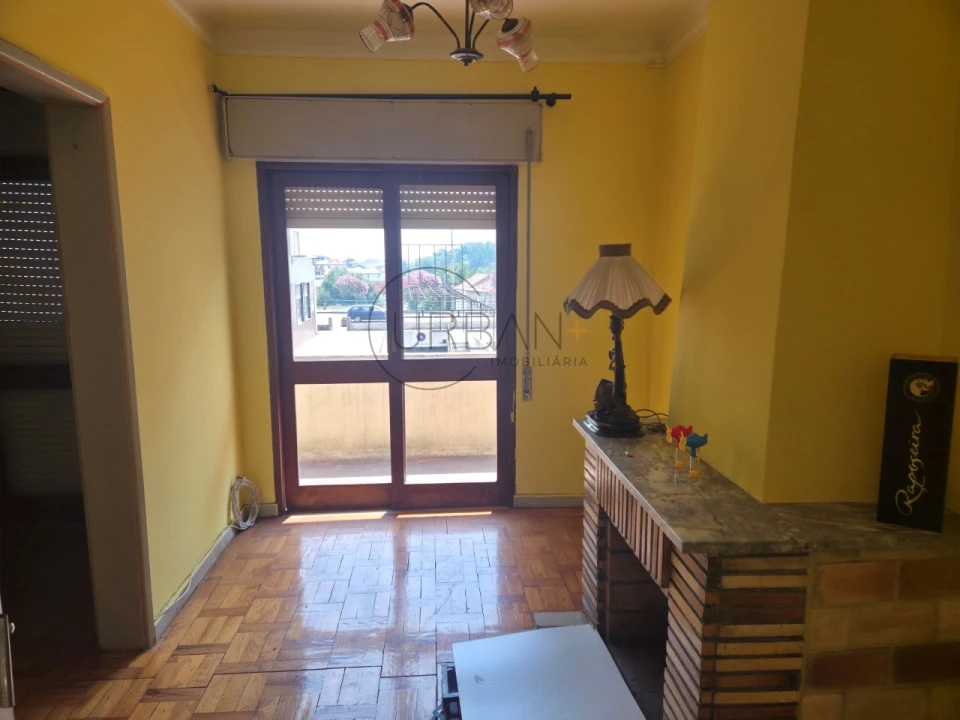 Apartamento T3 para Venda em Repeses e São Salvador Foto 3