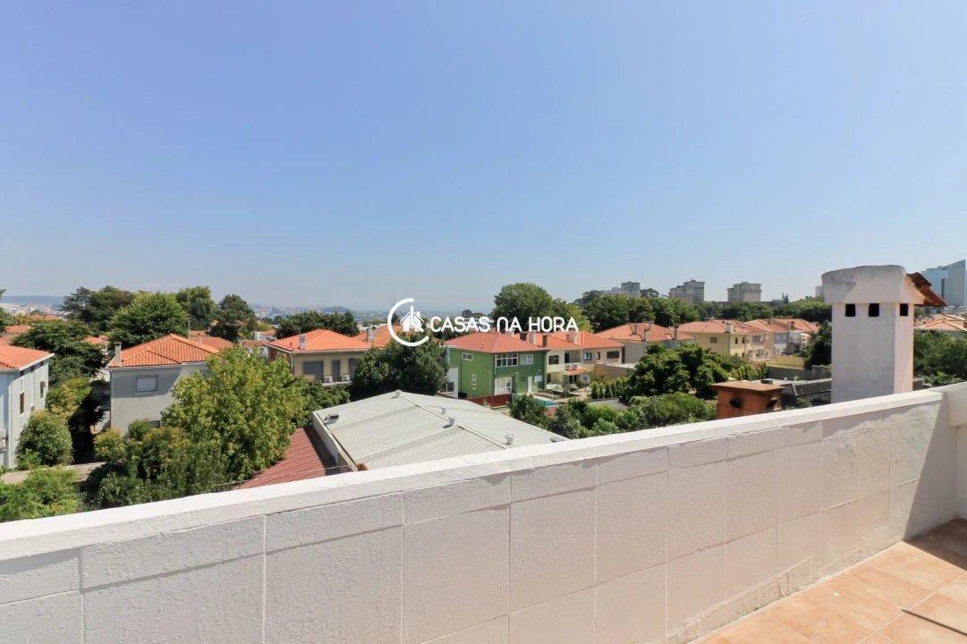 Apartamento T2 para Arrendamento em Paranhos Foto 13
