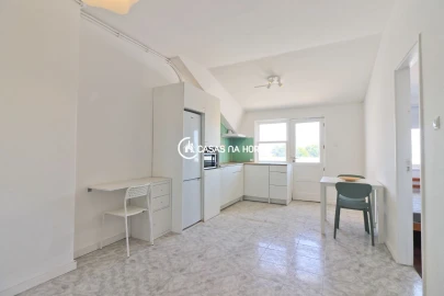 Apartamento T2 para Arrendamento em Paranhos