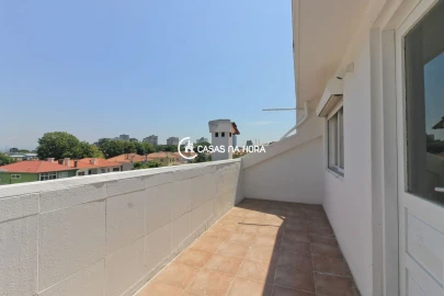 Apartamento T2 para Arrendamento em Paranhos