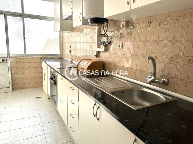 Apartamento T2 para Arrendamento em Seixal, Arrentela e Aldeia de Paio Pires Foto 10