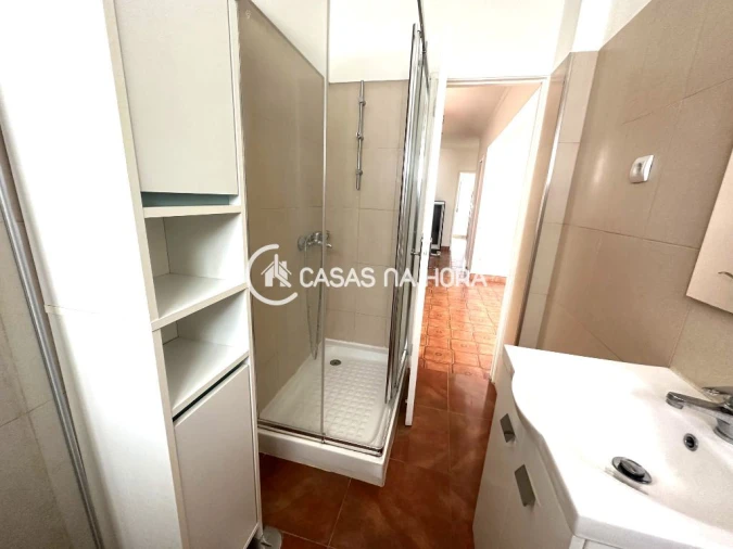 Apartamento T2 para Arrendamento em Seixal, Arrentela e Aldeia de Paio Pires Foto 17