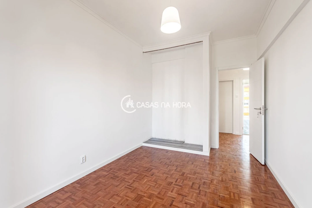 Apartamento T2 para Venda em Alfragide Foto 15
