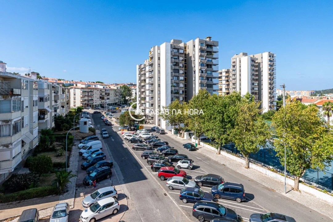 Apartamento T2 para Venda em Alfragide Foto 21