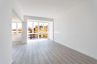 Apartamento T2 para Venda em Alfragide