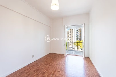 Apartamento T2 para Venda em Alfragide