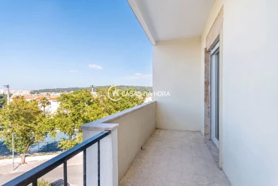 Apartamento T2 para Venda em Alfragide