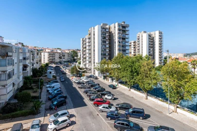 Apartamento T2 para Venda em Alfragide