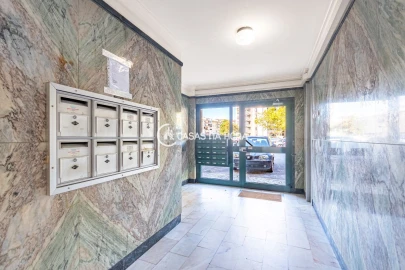 Apartamento T2 para Venda em Alfragide