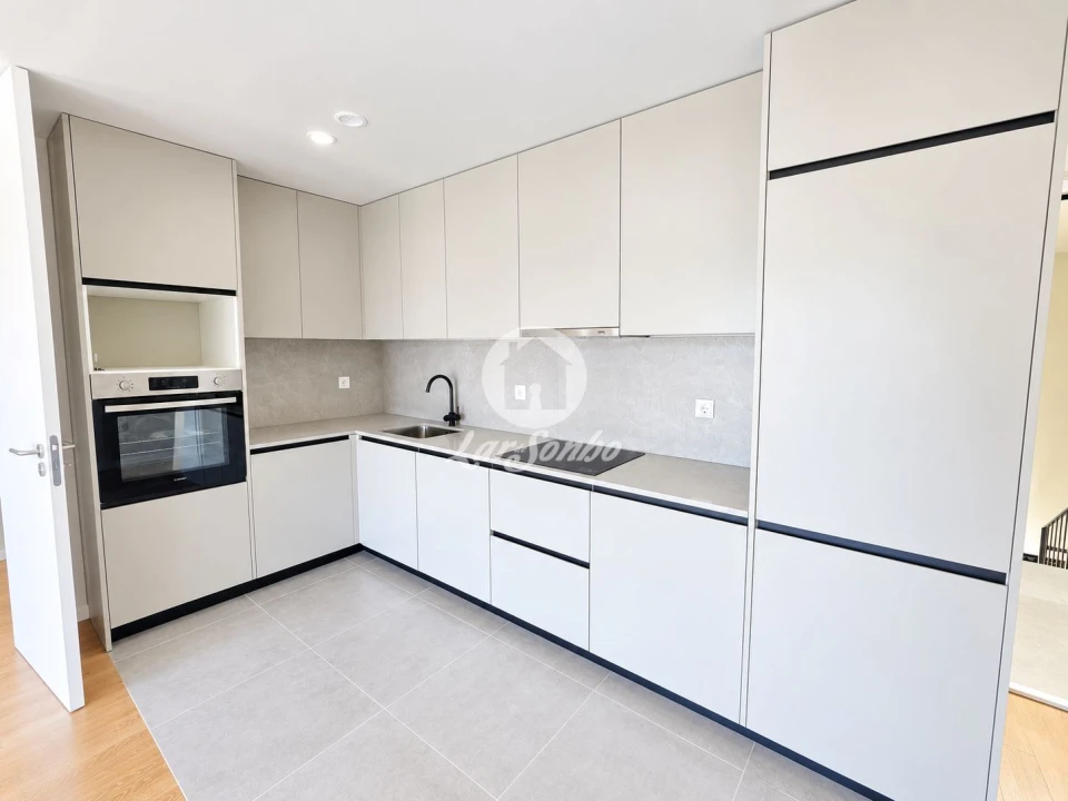 Apartamento T2 para Venda em Manhente Foto 2