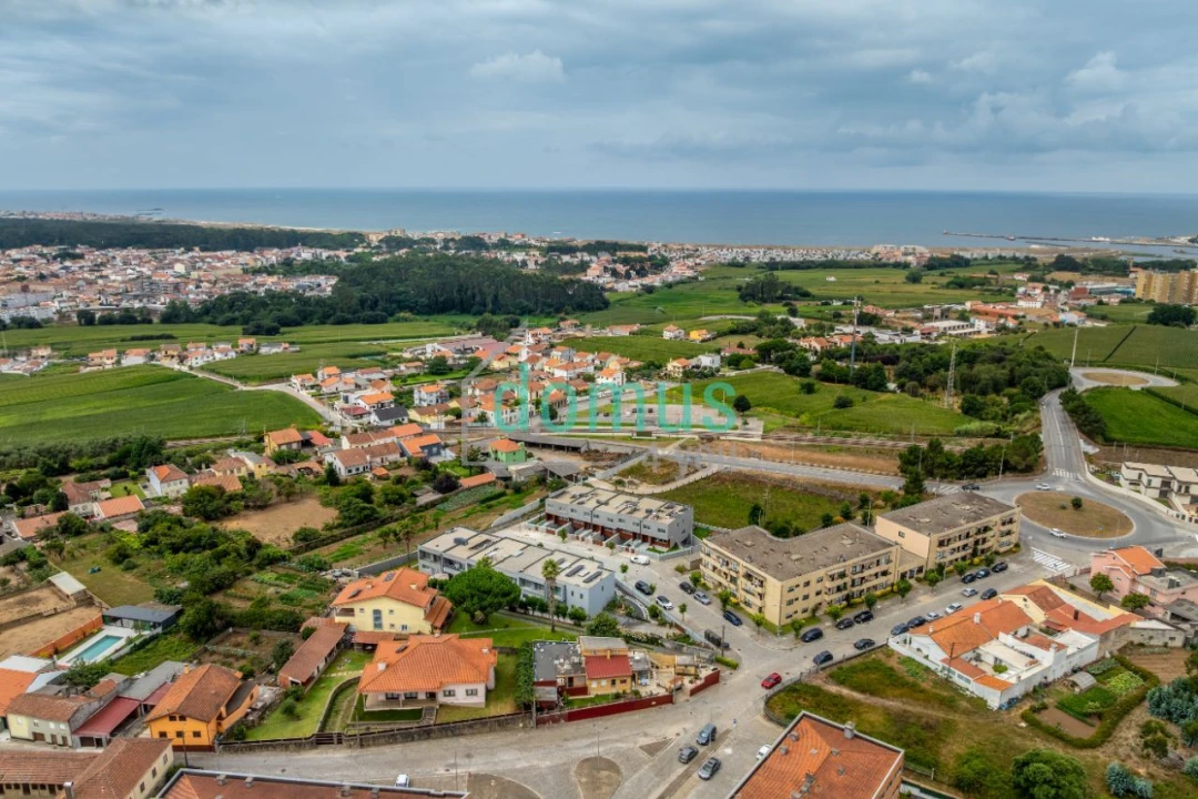 Moradia T3 para Venda em Azurara Foto 20