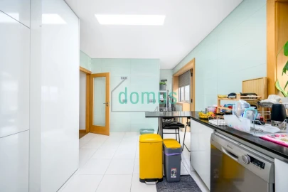 Moradia T3 para Venda em Azurara