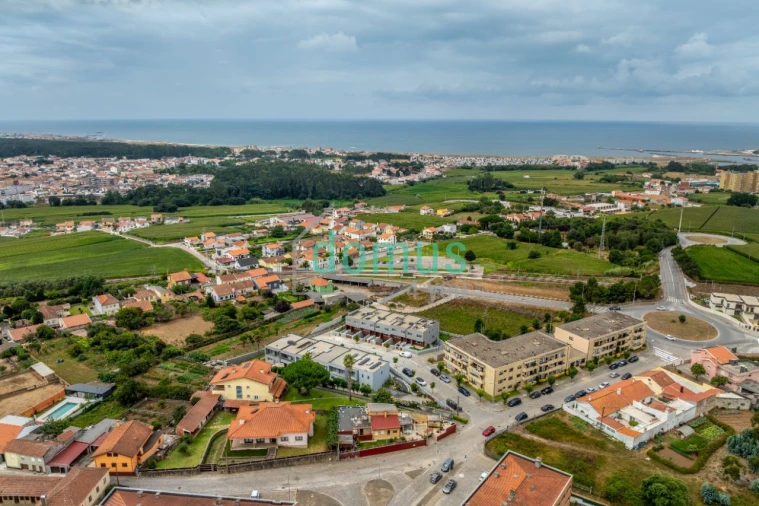 Moradia T3 para Venda em Azurara Foto 20