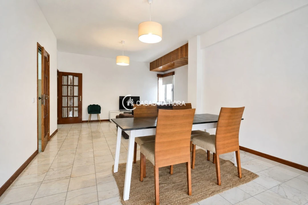 Apartamento T4 para Arrendamento em Bonfim Foto 1
