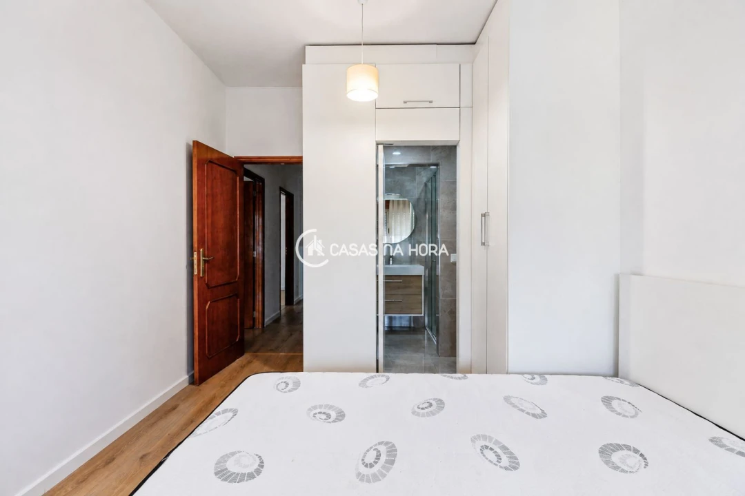 Apartamento T4 para Arrendamento em Bonfim Foto 17
