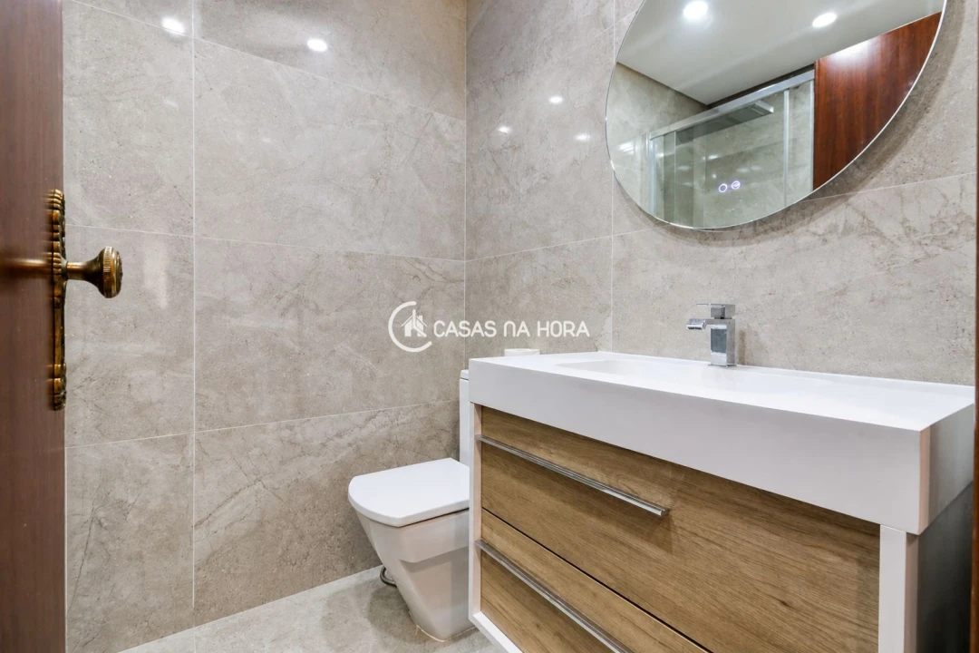 Apartamento T4 para Arrendamento em Bonfim Foto 25