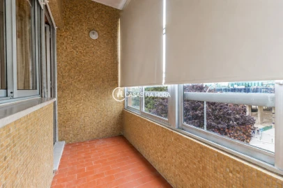 Apartamento T4 para Arrendamento em Bonfim
